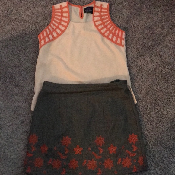 Sleeveless top and Mini skirt - Picture 1 of 6